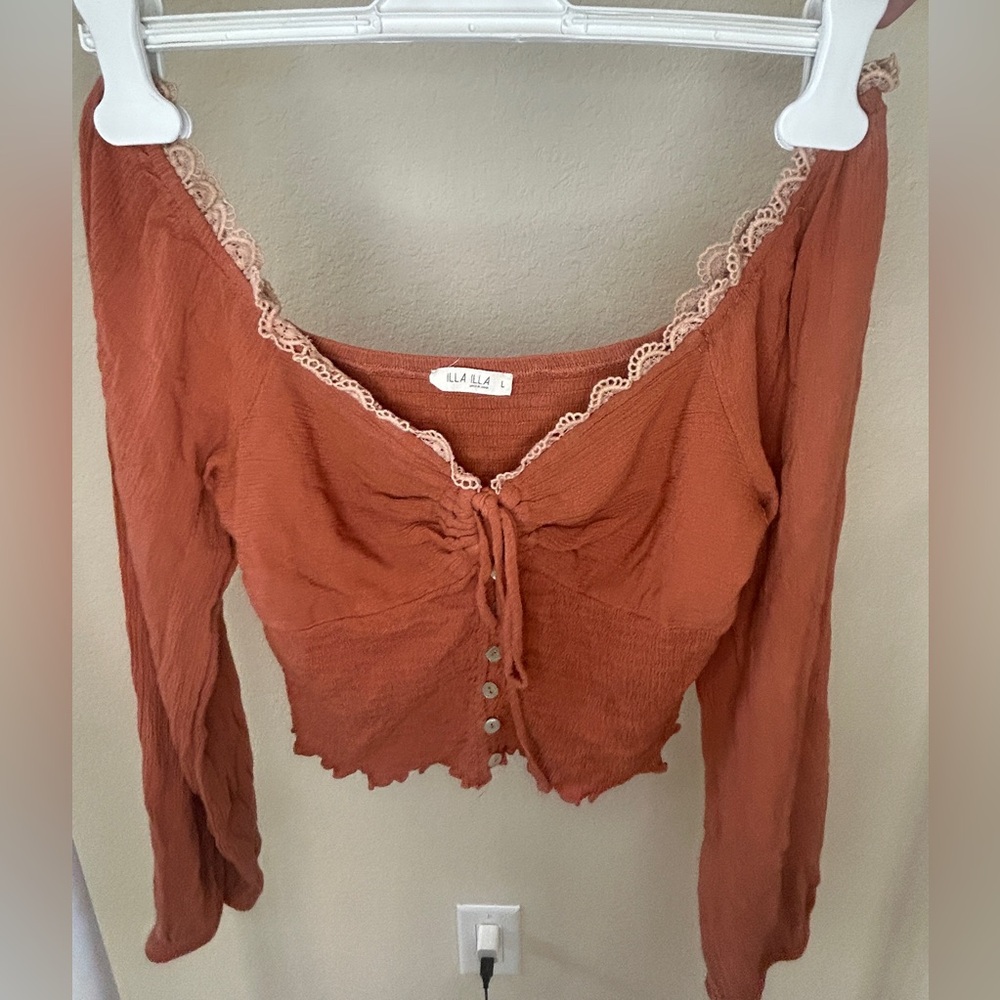 ILLA ILLA Rust Lace-Trimmed Blouse
